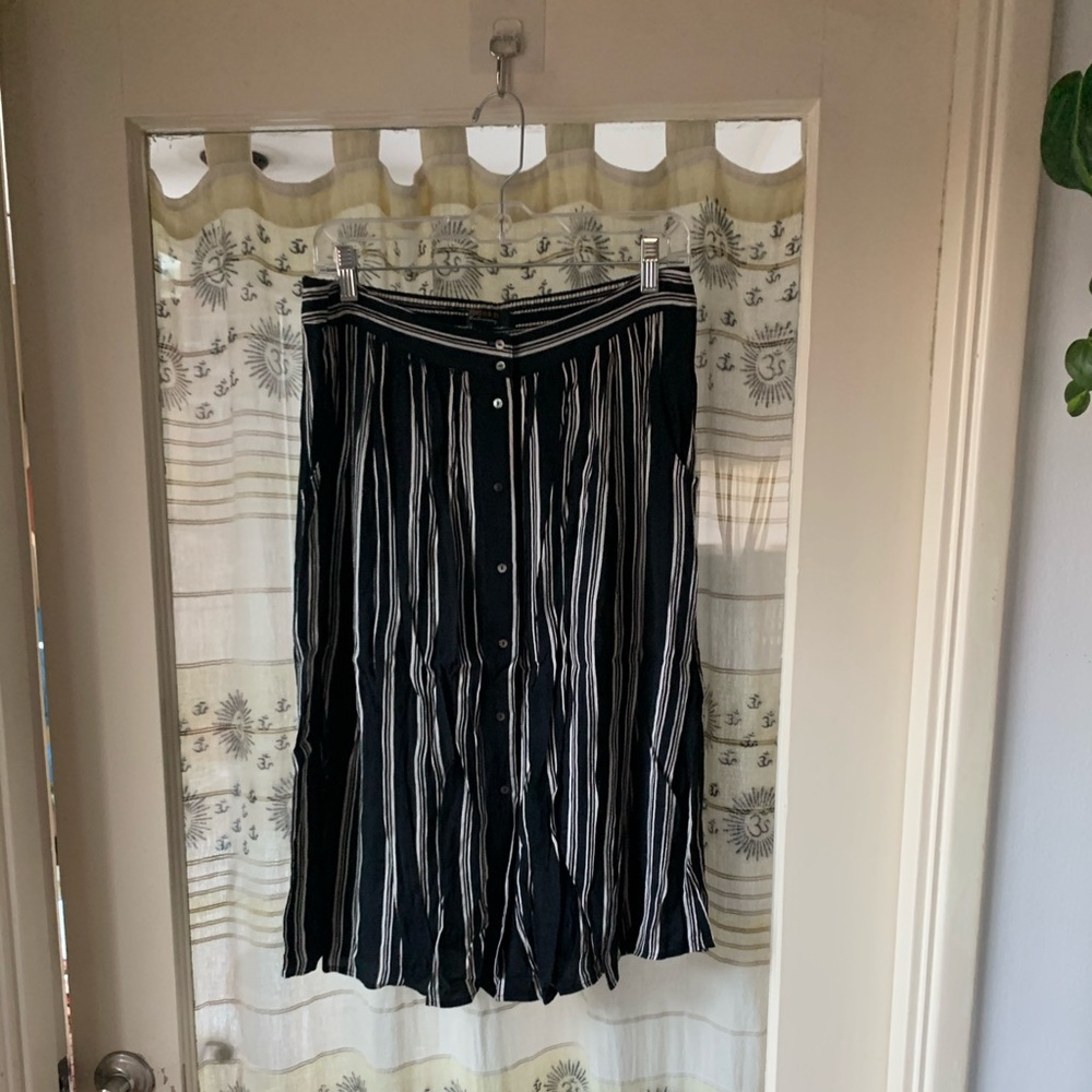 Midi skirt
